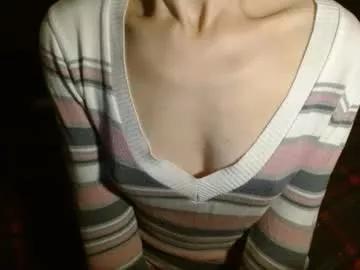 queenoftenderness from Chaturbate