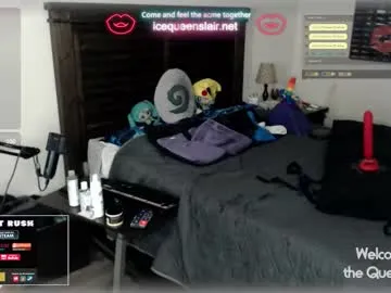 Freechat queenofwhiteice on Chaturbate