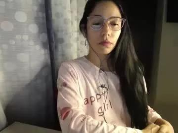 queenvictoria2023 from Chaturbate