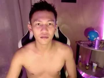Ralfhuge24 from Chaturbate