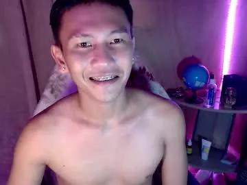 Ralfhuge24 from Chaturbate