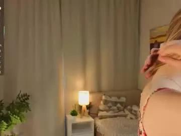 Rashidagiczewski from Chaturbate