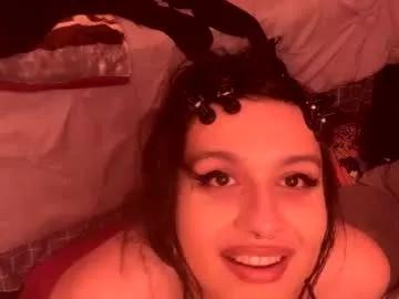 rattlesnakebitch from Chaturbate