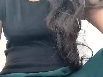 Rava_sexy from Chaturbate