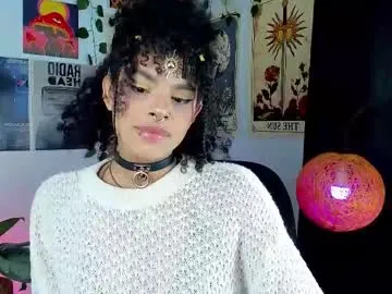 Freechat raven_luv on Chaturbate