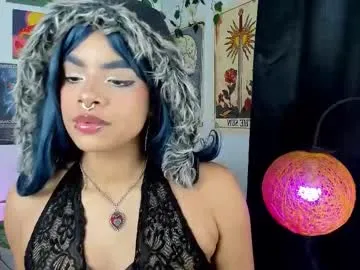 Freechat raven_luv on Chaturbate