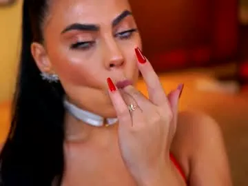 Freechat ravennadarcy on Chaturbate