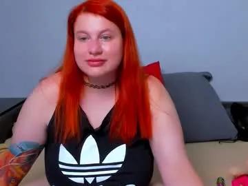 Redheadhottiee from Chaturbate