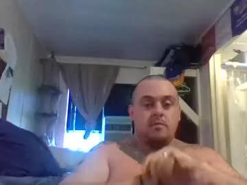 reheadspuppet from Chaturbate