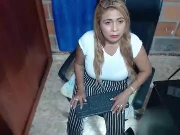 rennatabotwell02 from Chaturbate