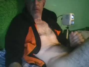 reyes_albert2006 from Chaturbate