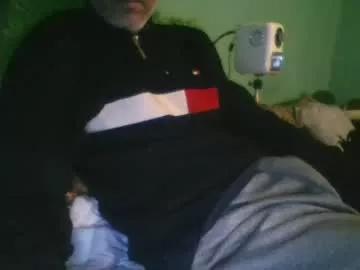 reyes_albert2006 from Chaturbate
