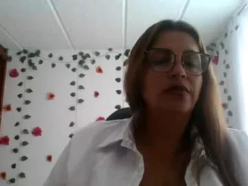 rossanalionheart from Chaturbate