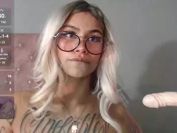 rosse04 from Chaturbate