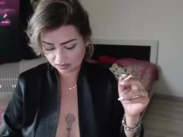rosse2683 from Chaturbate