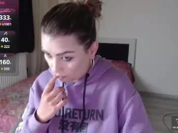 rosse2683 from Chaturbate