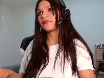 roxxi_2110 from Chaturbate
