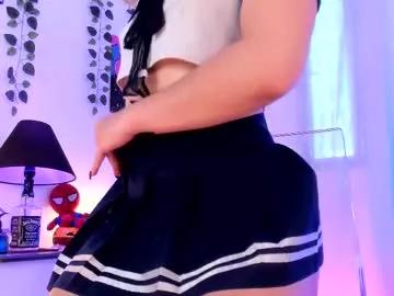 roxxxevelvet from Chaturbate