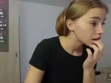 roxxxie_reid from Chaturbate