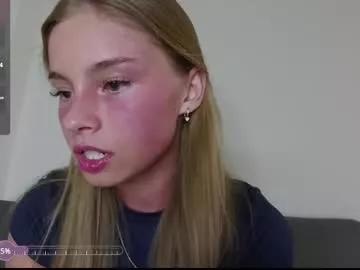 roxxxie_reid from Chaturbate