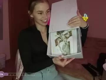 roxxxie_reid from Chaturbate