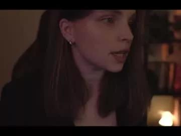 running_with_the_wolves from Chaturbate