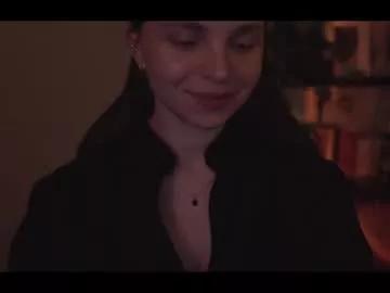 running_with_the_wolves from Chaturbate