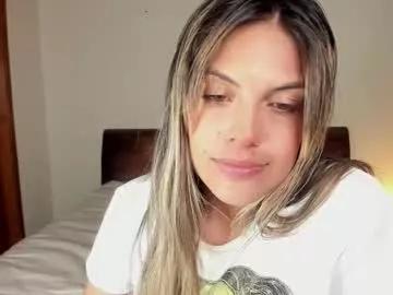 s_u_n_r_i_s_e_e from Chaturbate