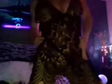 Sadiessecretcloset from Chaturbate