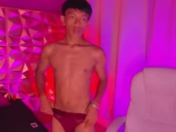 Santti_ from Chaturbate