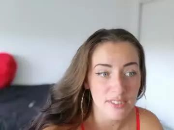 sapphir3xoxo from Chaturbate