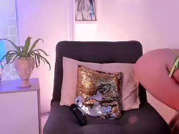 sara_desire from Chaturbate