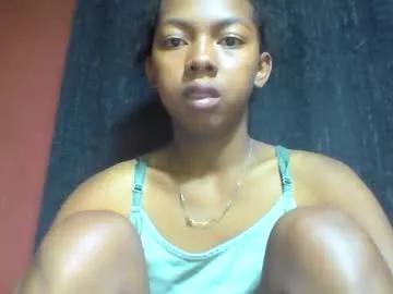 sarah146341 from Chaturbate