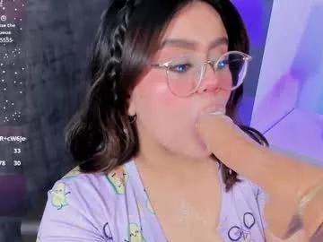 sarah_gold_1 from Chaturbate