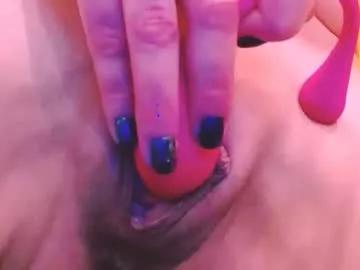 sarahottie69 from Chaturbate