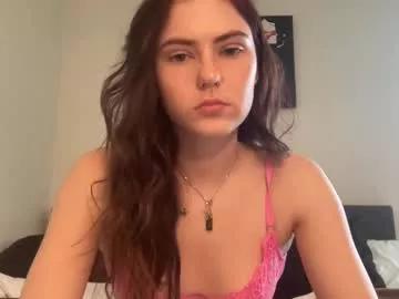 sarahxaoliver1 from Chaturbate