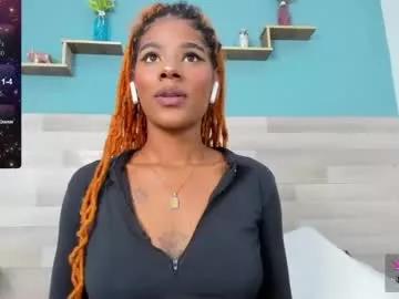 Saralewwis from Chaturbate