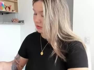 sarasmith19 from Chaturbate