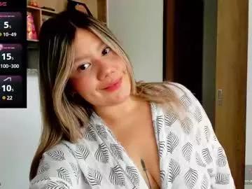sarasmith19 from Chaturbate