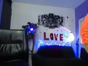 sarasmith2 from Chaturbate