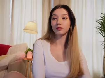 sarasuo model from Chaturbate