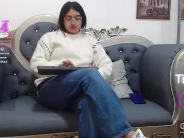 Saratrump_ from Chaturbate