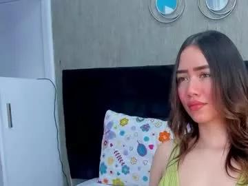 sarawagnerr from Chaturbate