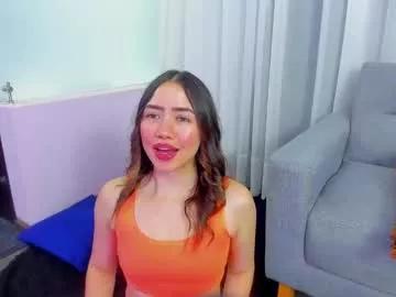 sarawagnerr from Chaturbate