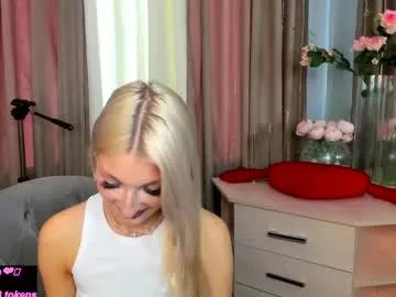 sarrah_blush from Chaturbate