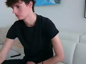 sensualalien from Chaturbate