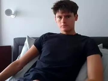 sensualalien from Chaturbate
