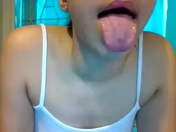 Serenaaxoxoxo from Chaturbate