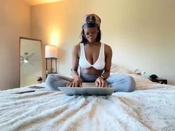 serenitybee from Chaturbate