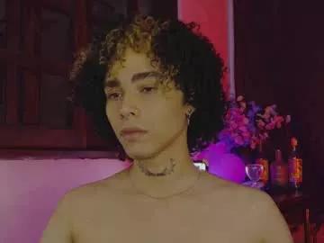 seven7xis from Chaturbate